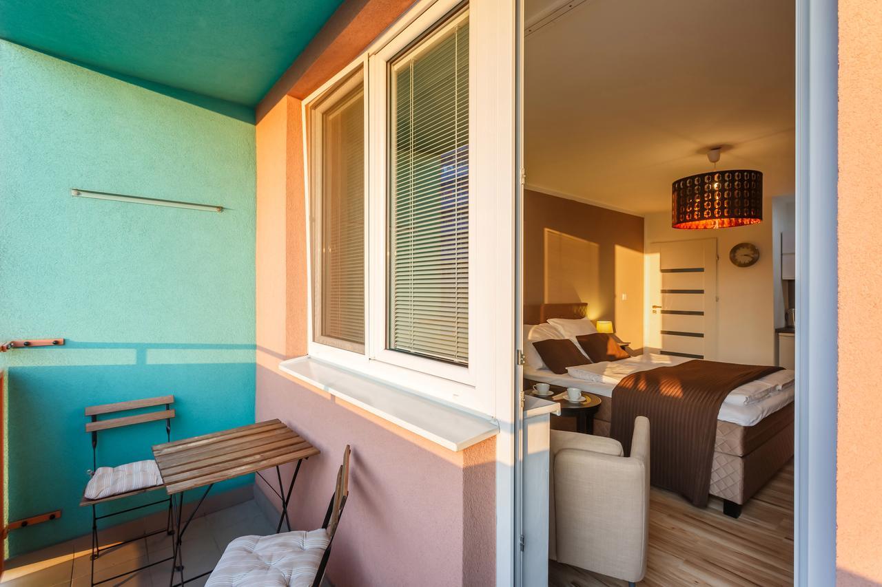 اوسترافا Golden Apartments المظهر الخارجي الصورة