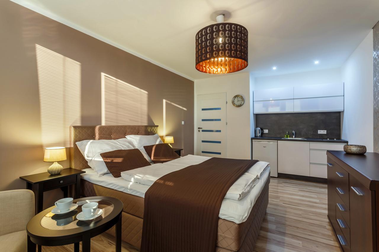 اوسترافا Golden Apartments المظهر الخارجي الصورة
