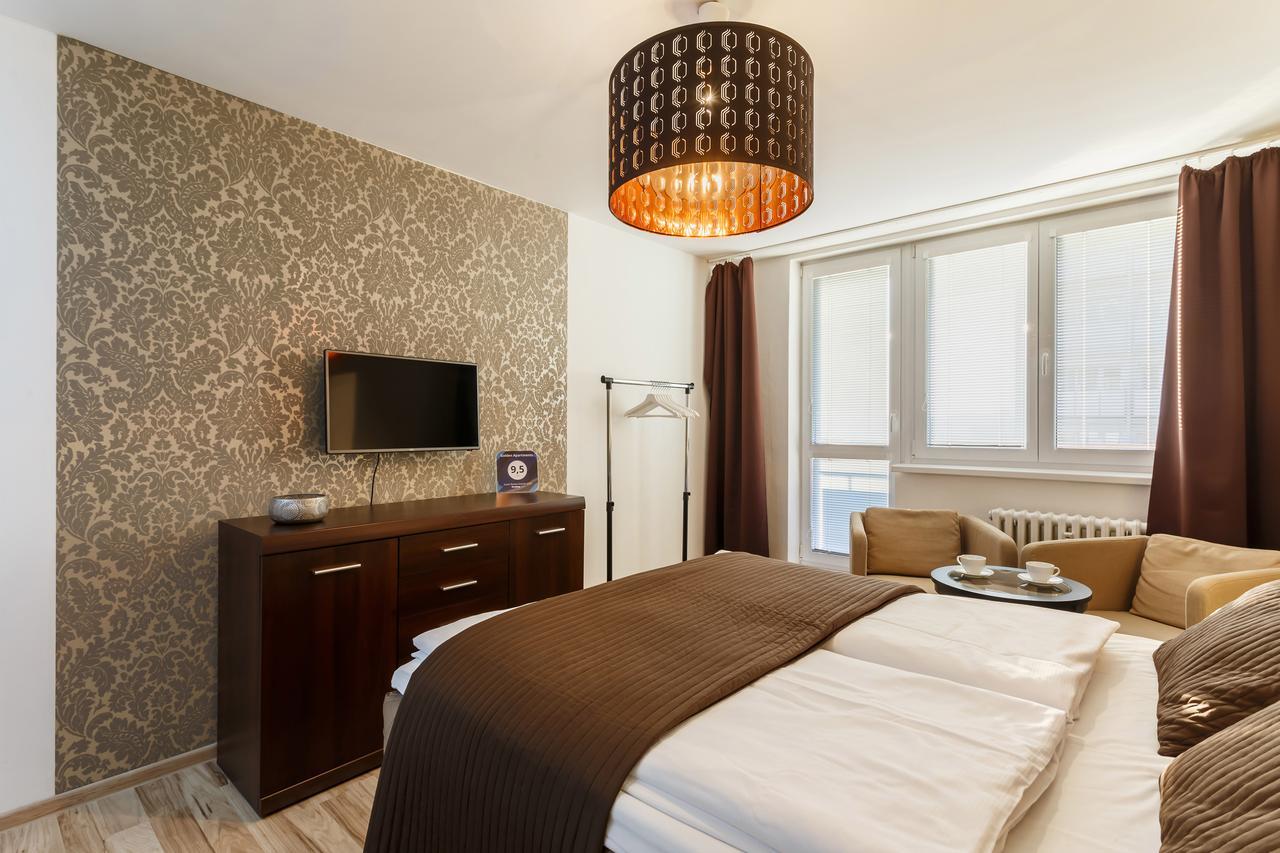 اوسترافا Golden Apartments المظهر الخارجي الصورة